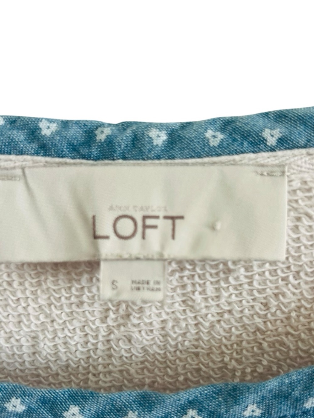 LOFT Blue and White Patterned Knit Top